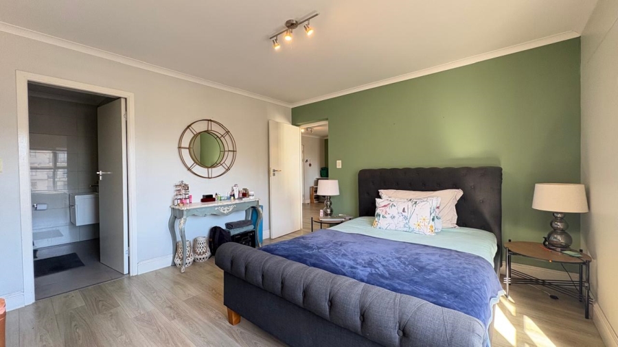 2 Bedroom Property for Sale in Observatory Western Cape